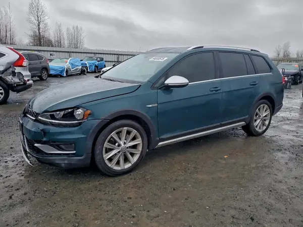 3VWH17AU5JM754713 2018 VOLKSWAGEN GOLF - Image 1