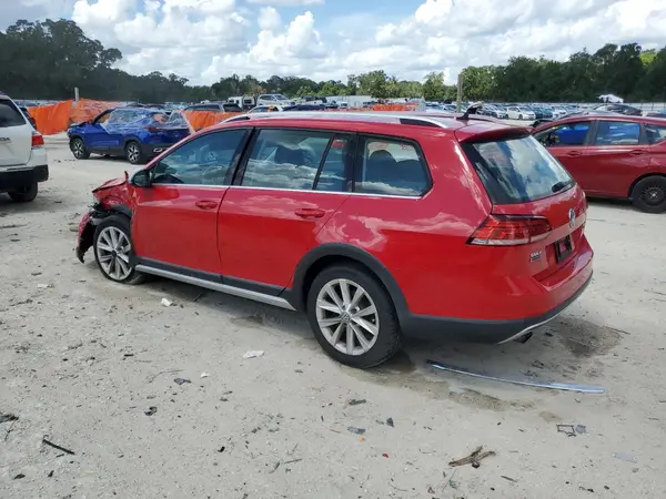 3VWH17AU5JM763704 2018 VOLKSWAGEN GOLF - Image 2