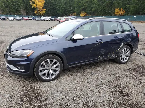 3VWH17AU5JM767705 2018 VOLKSWAGEN GOLF - Image 1