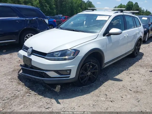 3VWH17AU5KM518869 2019 VOLKSWAGEN GOLF - Image 2