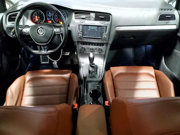 3VWH17AU6HM506898 2017 VOLKSWAGEN GOLF - Image 8