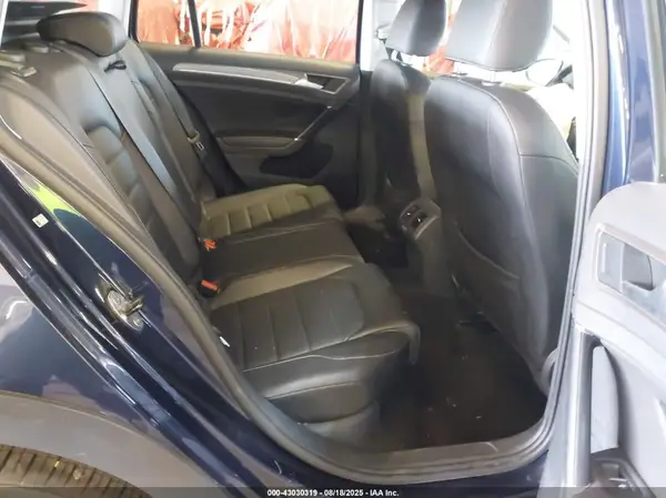 3VWH17AU6HM508747 2017 VOLKSWAGEN GOLF - Image 8