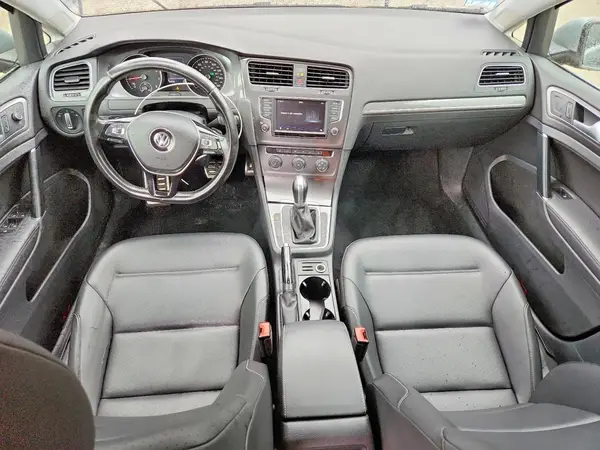 3VWH17AU6HM508800 2017 VOLKSWAGEN GOLF - Image 8