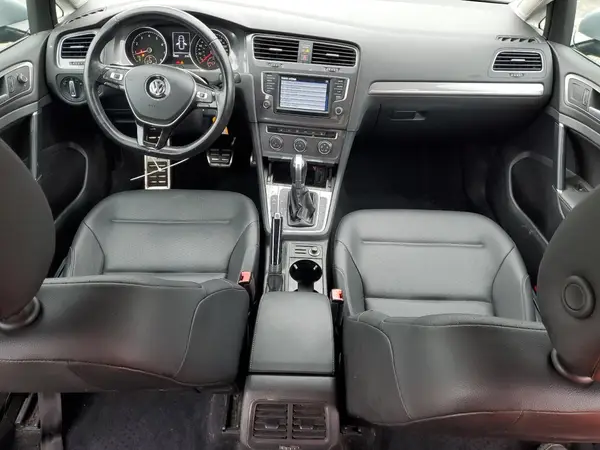 3VWH17AU6HM509882 2017 VOLKSWAGEN GOLF - Image 8