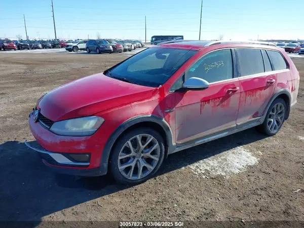 3VWH17AU6HM523667 2017 VOLKSWAGEN GOLF - Image 2