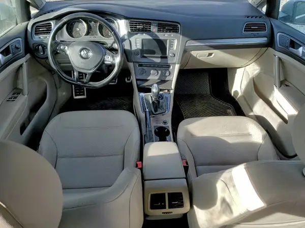 3VWH17AU6HM536368 2017 VOLKSWAGEN GOLF - Image 8