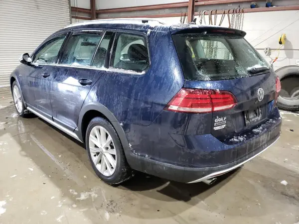 3VWH17AU6JM762030 2018 VOLKSWAGEN GOLF - Image 2