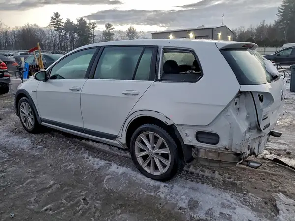 3VWH17AU6KM508934 2019 VOLKSWAGEN GOLF - Image 2