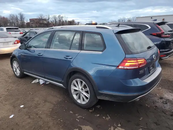 3VWH17AU6KM518783 2019 VOLKSWAGEN GOLF - Image 2