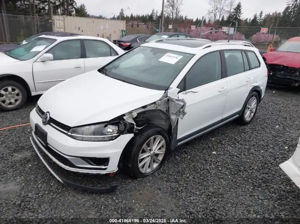 3VWH17AU6KM523028 2019 VOLKSWAGEN GOLF - Image 2
