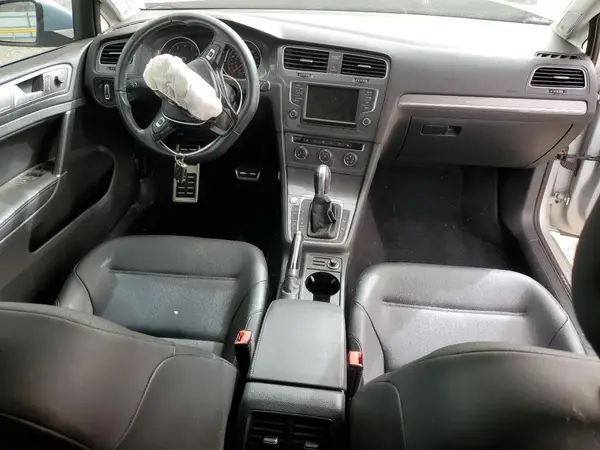 3VWH17AU7HM507641 2017 VOLKSWAGEN GOLF - Image 8