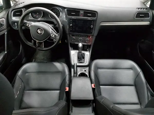 3VWH17AU7HM516680 2017 VOLKSWAGEN GOLF - Image 8