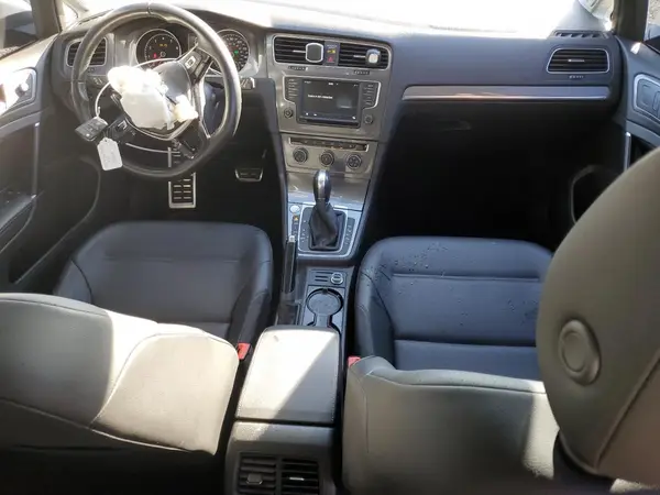 3VWH17AU7HM517988 2017 VOLKSWAGEN GOLF - Image 8