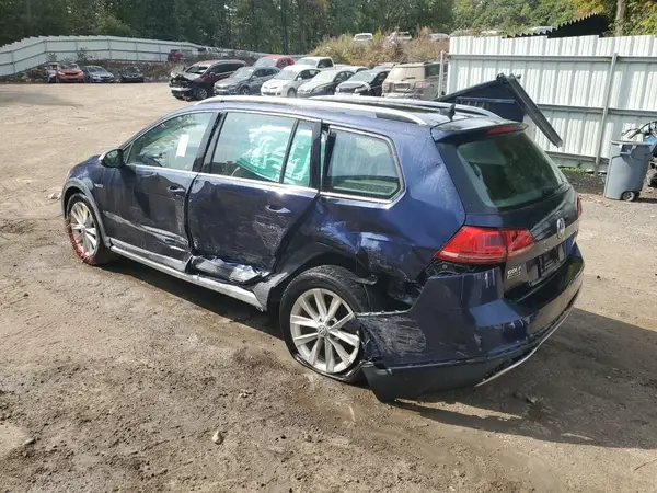 3VWH17AU7HM525914 2017 VOLKSWAGEN GOLF - Image 2