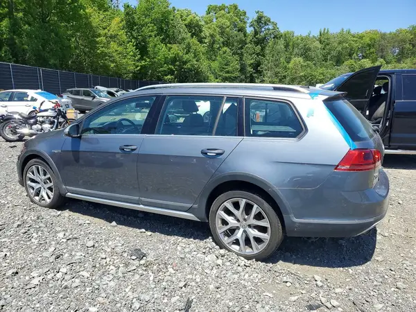 3VWH17AU7HM527534 2017 VOLKSWAGEN GOLF - Image 2