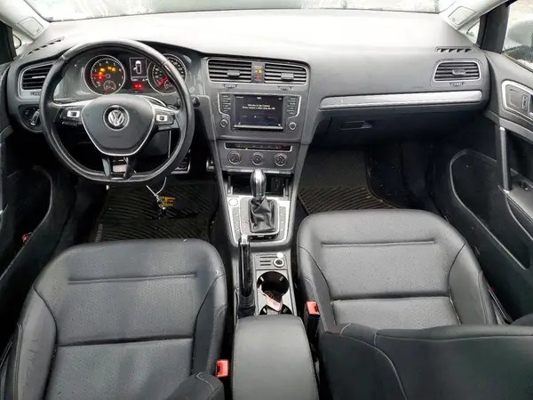 3VWH17AU7HM534810 2017 VOLKSWAGEN GOLF - Image 8
