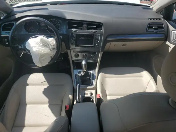 3VWH17AU7HM536590 2017 VOLKSWAGEN GOLF - Image 8