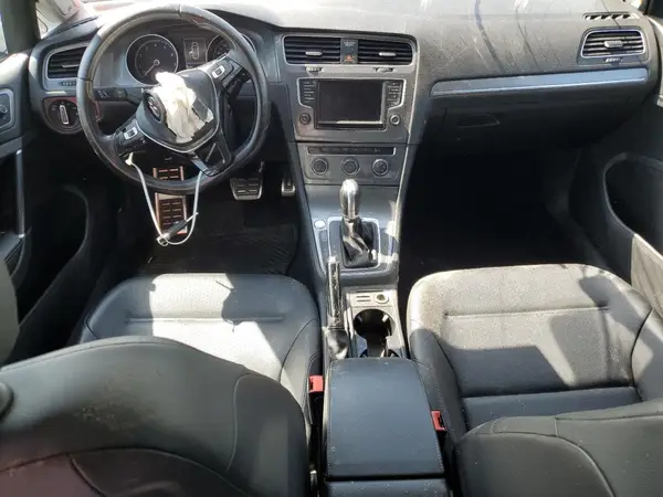 3VWH17AU7HM538677 2017 VOLKSWAGEN GOLF - Image 8
