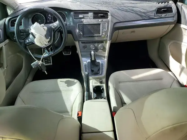 3VWH17AU7HM540591 2017 VOLKSWAGEN GOLF - Image 8