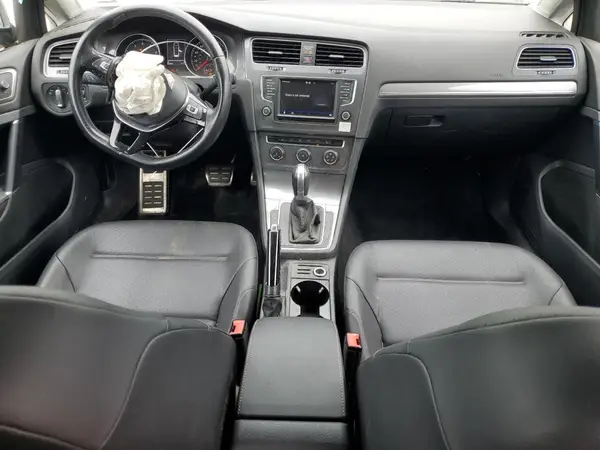 3VWH17AU7HM543359 2017 VOLKSWAGEN GOLF - Image 8