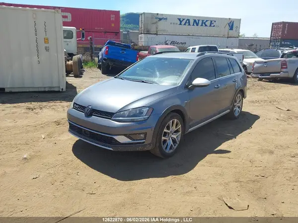 3VWH17AU7HM543541 2017 VOLKSWAGEN GOLF - Image 2