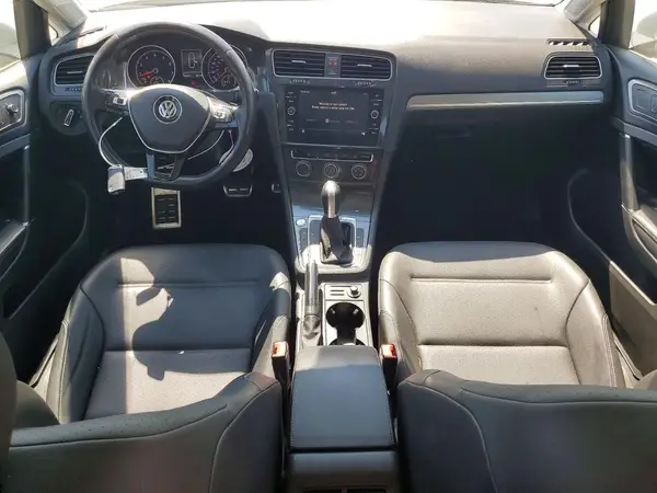3VWH17AU7JM753188 2018 VOLKSWAGEN GOLF - Image 8
