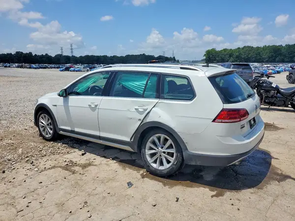 3VWH17AU7KM501524 2019 VOLKSWAGEN GOLF - Image 2