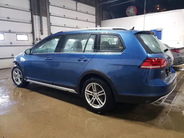 3VWH17AU7KM506268 2019 VOLKSWAGEN GOLF - Image 2