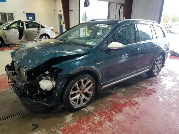 3VWH17AU7KM515875 2019 VOLKSWAGEN GOLF - Image 1