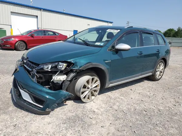 3VWH17AU7KM520882 2019 VOLKSWAGEN GOLF - Image 1