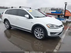 3VWH17AU7KM524060 2019 VOLKSWAGEN GOLF