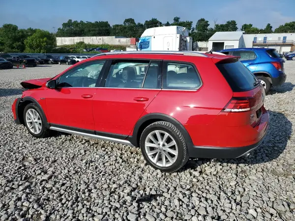 3VWH17AU7KM524382 2019 VOLKSWAGEN GOLF - Image 2