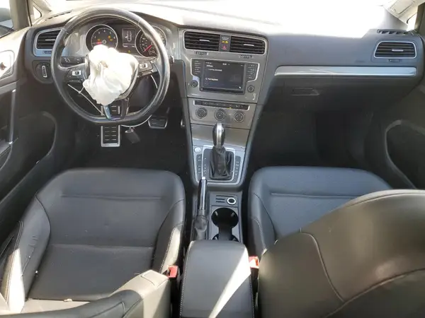 3VWH17AU8HM508975 2017 VOLKSWAGEN GOLF - Image 8