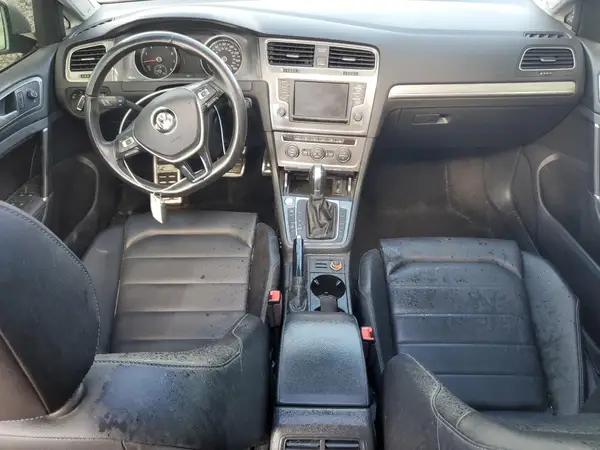 3VWH17AU8HM510211 2017 VOLKSWAGEN GOLF - Image 8