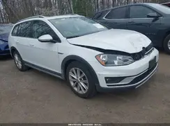 3VWH17AU8HM515411 2017 VOLKSWAGEN GOLF