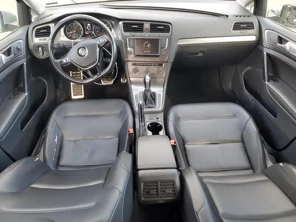 3VWH17AU8HM515604 2017 VOLKSWAGEN GOLF - Image 8
