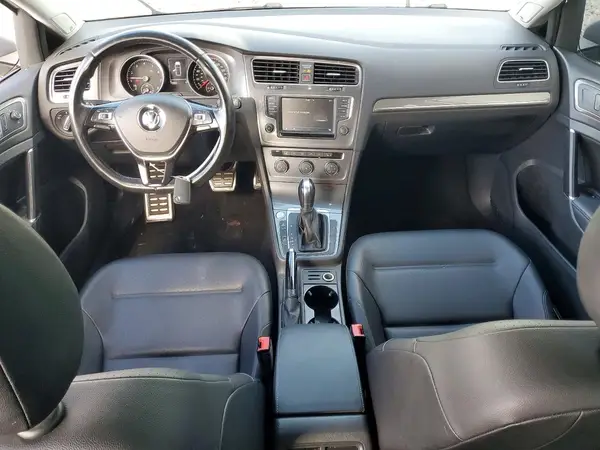 3VWH17AU8HM518972 2017 VOLKSWAGEN GOLF - Image 8