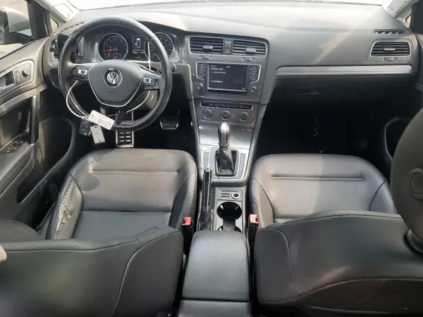 3VWH17AU8HM521564 2017 VOLKSWAGEN GOLF - Image 8