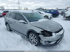 3VWH17AU8HM524786 2017 VOLKSWAGEN GOLF