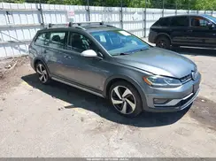 3VWH17AU8JM754205 2018 VOLKSWAGEN GOLF