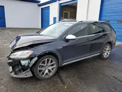 3VWH17AU8JM755001 2018 VOLKSWAGEN GOLF