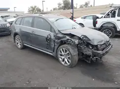 3VWH17AU8KM520096 2019 VOLKSWAGEN GOLF