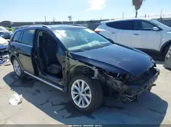 3VWH17AU9HM504644 2017 VOLKSWAGEN GOLF