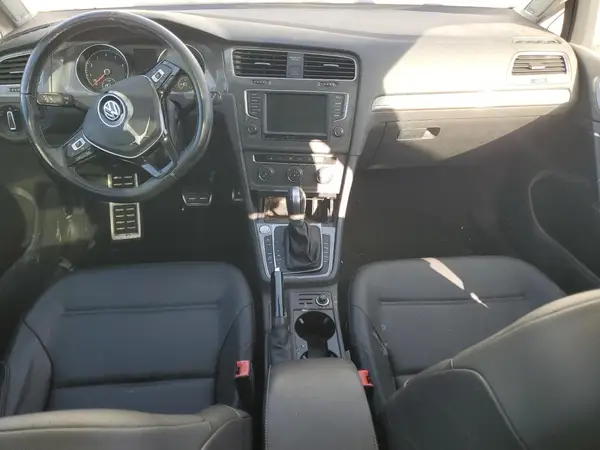 3VWH17AU9HM507138 2017 VOLKSWAGEN GOLF - Image 8