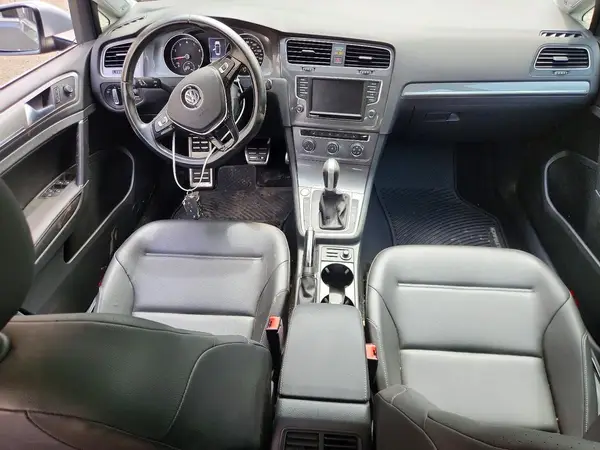 3VWH17AU9HM507270 2017 VOLKSWAGEN GOLF - Image 8