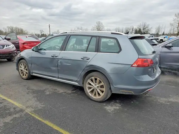 3VWH17AU9HM509388 2017 VOLKSWAGEN GOLF - Image 2
