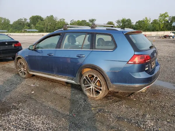 3VWH17AU9HM522416 2017 VOLKSWAGEN GOLF - Image 2