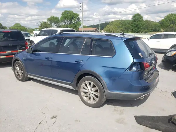 3VWH17AU9HM535618 2017 VOLKSWAGEN GOLF - Image 2