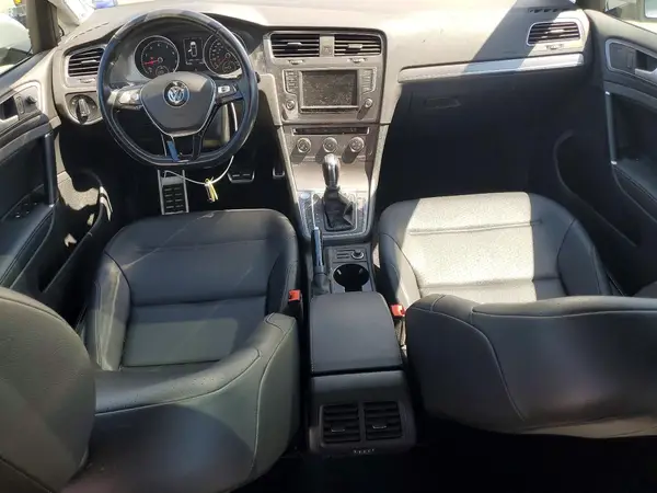 3VWH17AU9HM537062 2017 VOLKSWAGEN GOLF - Image 8