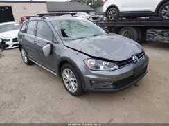 3VWH17AU9HM542360 2017 VOLKSWAGEN GOLF